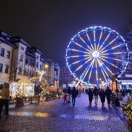 Genesis - Iasi City Center Екстер'єр фото